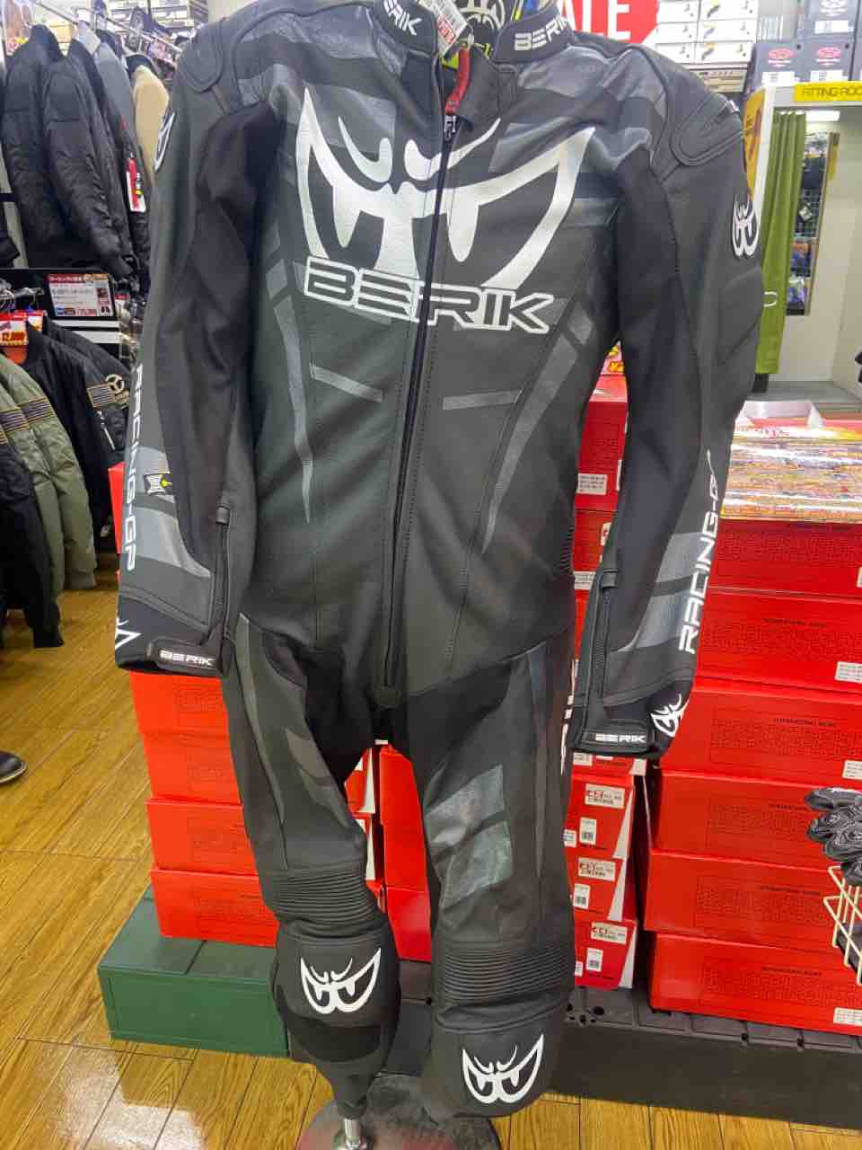 千葉北2りんかん】BERIKレーシングアイテム【初売り】 : 2
