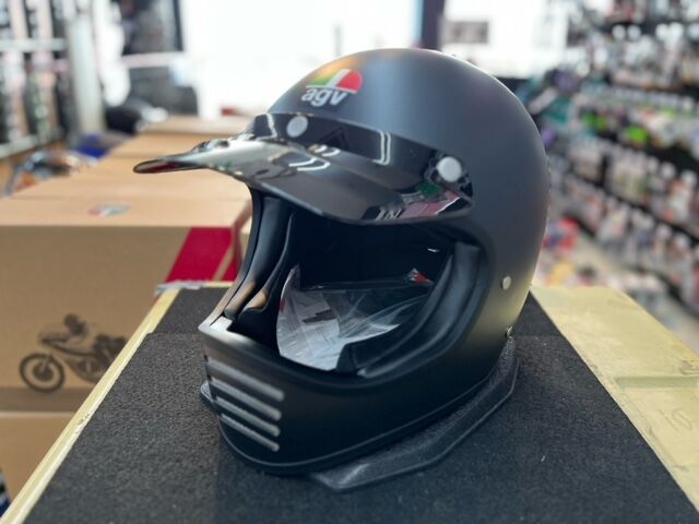 agv x101 ヘルメット