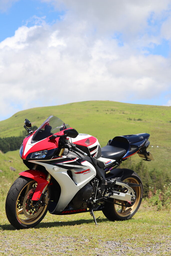 CBR1000RR sc57 モリワキ2本だしマフラー
