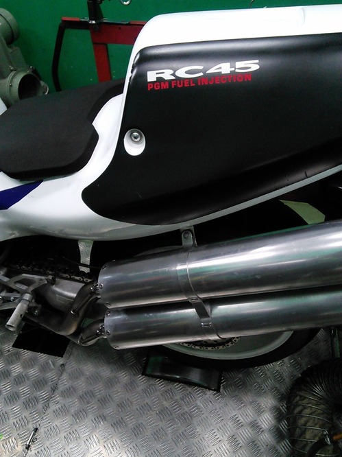RVF750 RC45 PCR001
