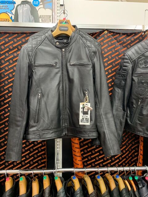 希少デザイン！背中 鷹エンボスプリント スエードレザー トラッカージャケット 希少デザイン！背中 鷹エンボスプリント スエードレザー