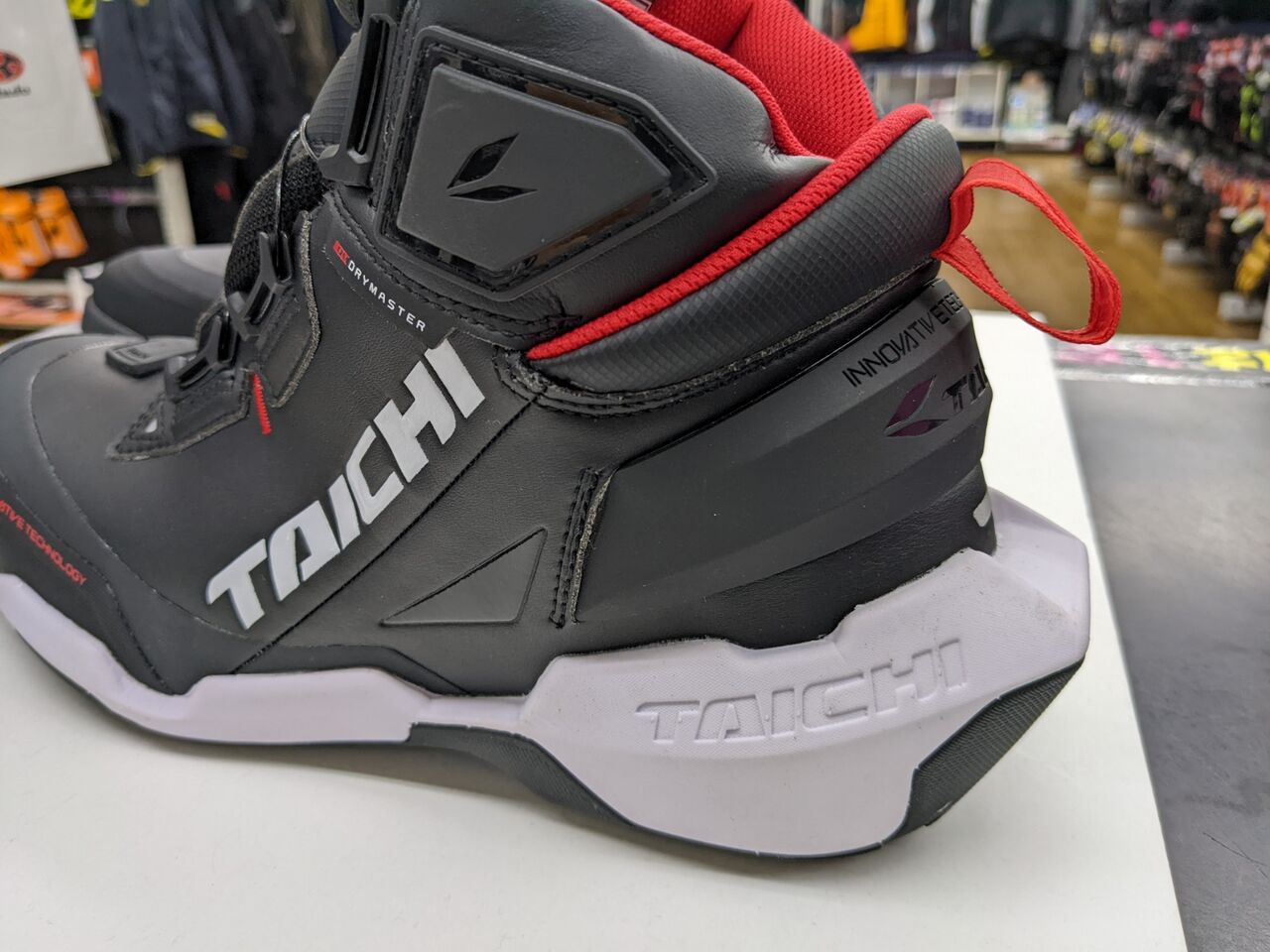 バイクウェア・装備 TAICHI RSS013 DRYMASTER ARROW SHOES 超カッコイイ】待望の新作です : 2りんかんブログ