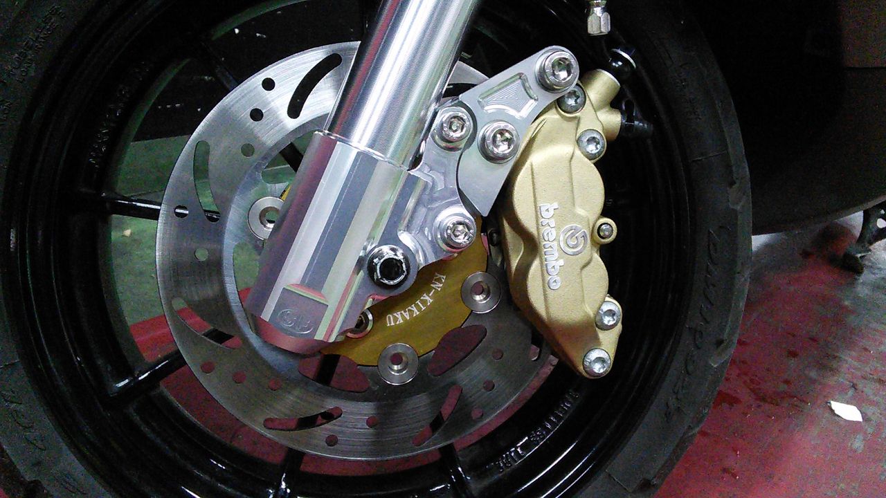 アドレスv125 フロント足回り