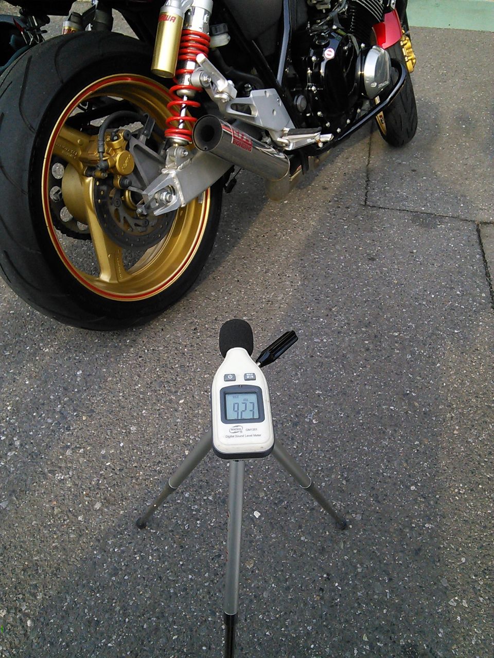 違法マフラー ２０２０ ６月 違法マフラー撲滅 取り締まり月間 スタート 和光 ２りんかんブログ