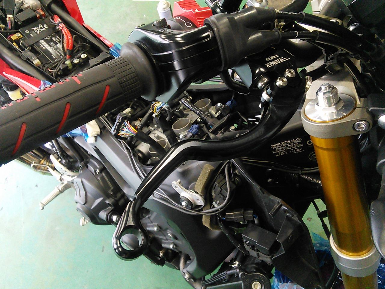 驚きの値段】 ベルリンガー ハーレー用 φ20.6 フロントブレーキマスター レーシング3フィンガー レッド BROH-14-3 BERINGER BERINGER:ベルリンガー クラッチマスター Φ20.6 ハーレー シルバー 汎用