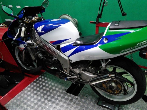 NSR250R MC28 SPC002