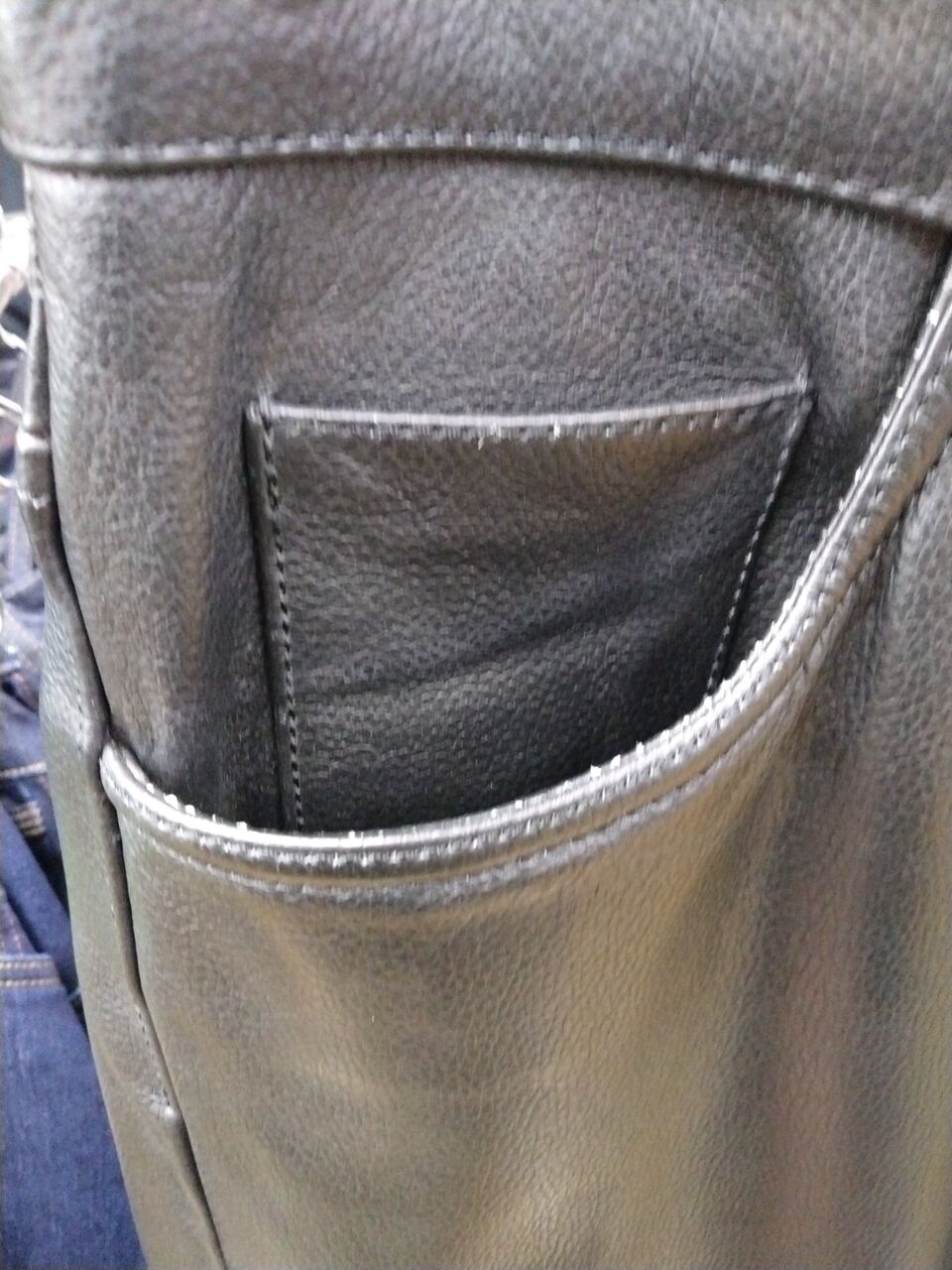 サイズが合えばお買い得 レザーパンツ【千葉北】 : 2りんかんブログ