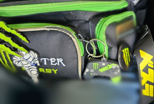 Point Blur_20240505_205717