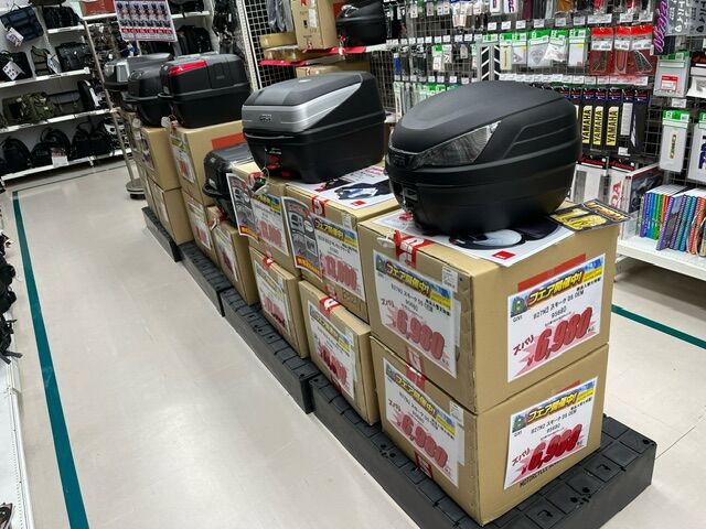 奈良2りんかん】ツーリングの強い味方！GIVIリアボックスが大特価です