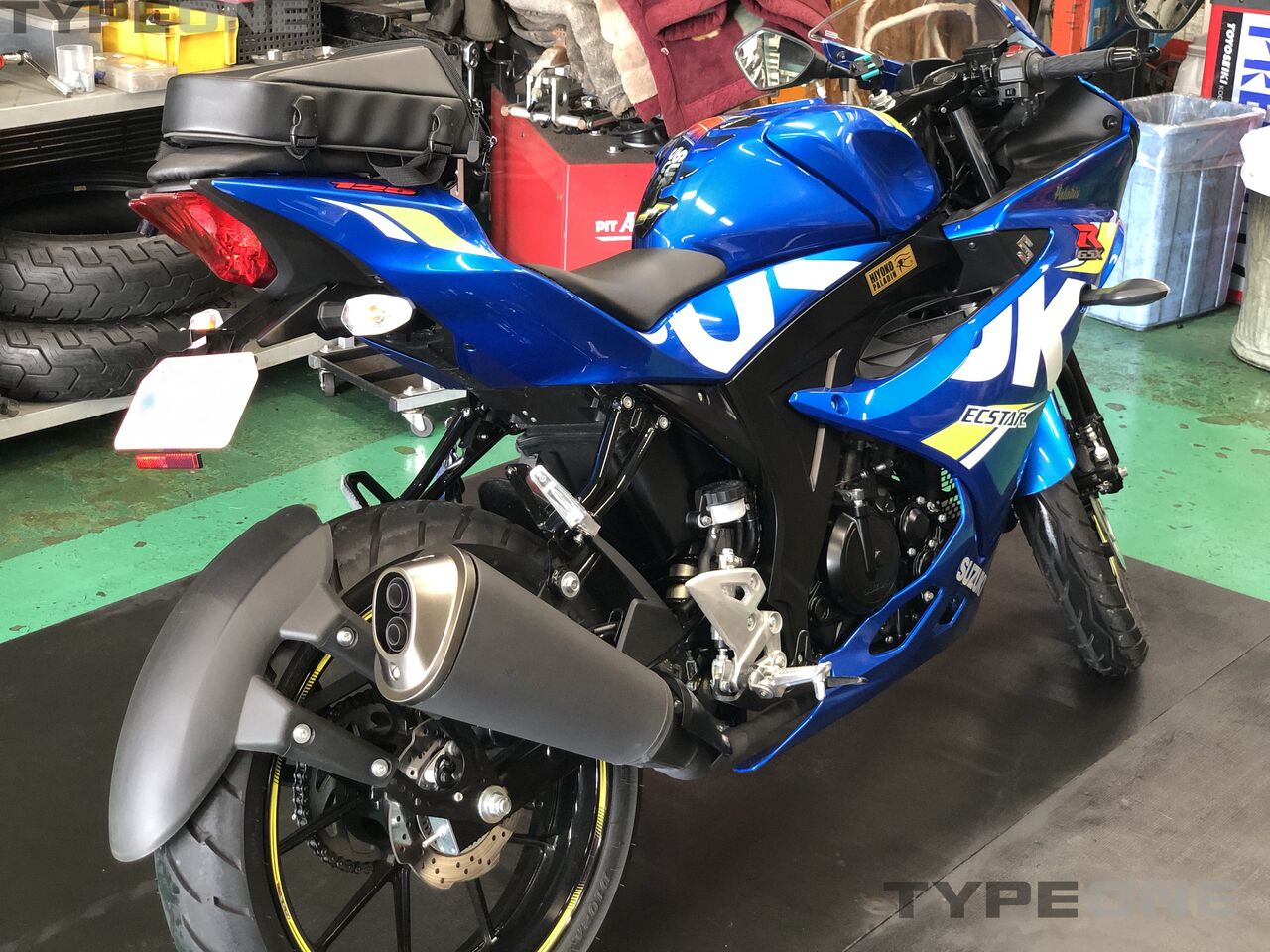 GSX-R125にフルエキマフラー取付!【ストライカー】 : 2りんかんブログ