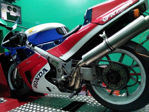 RC30 VFR750 PCR71