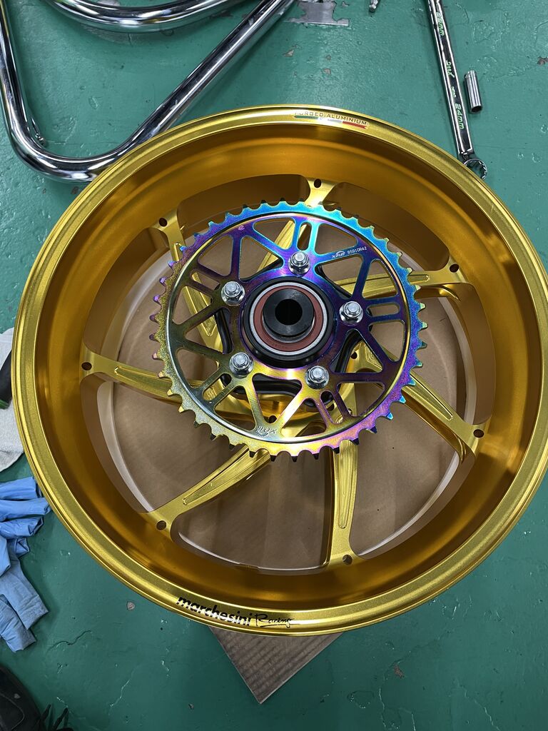 足立2りんかん】Z900RSにマルケジーニホイール装着！！ : 2