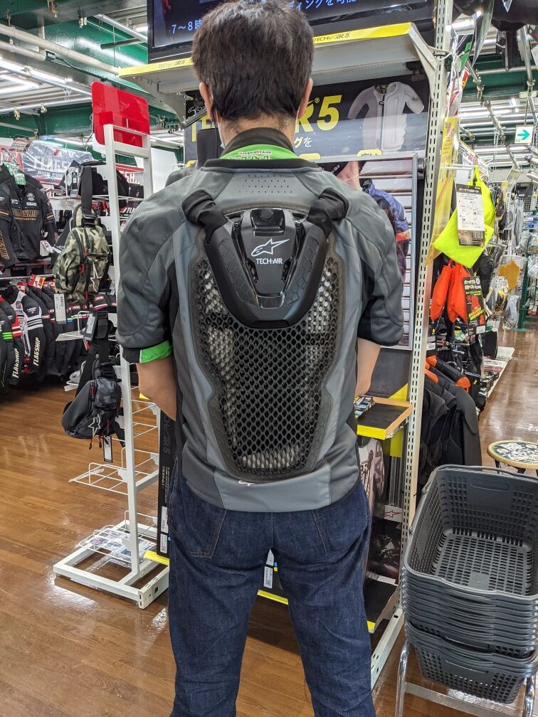 時代はここまで来た！！最新鋭のエアバッグ、TECH-AIR5！ : 2りんかん