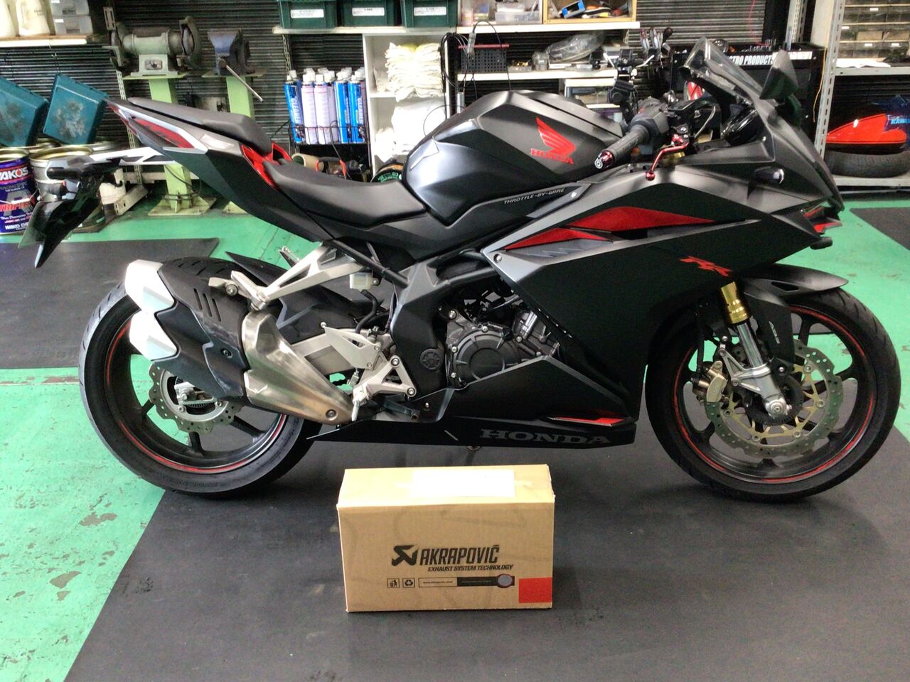 千葉北2りんかん】CBR250RR スリップオンマフラー交換 : 2