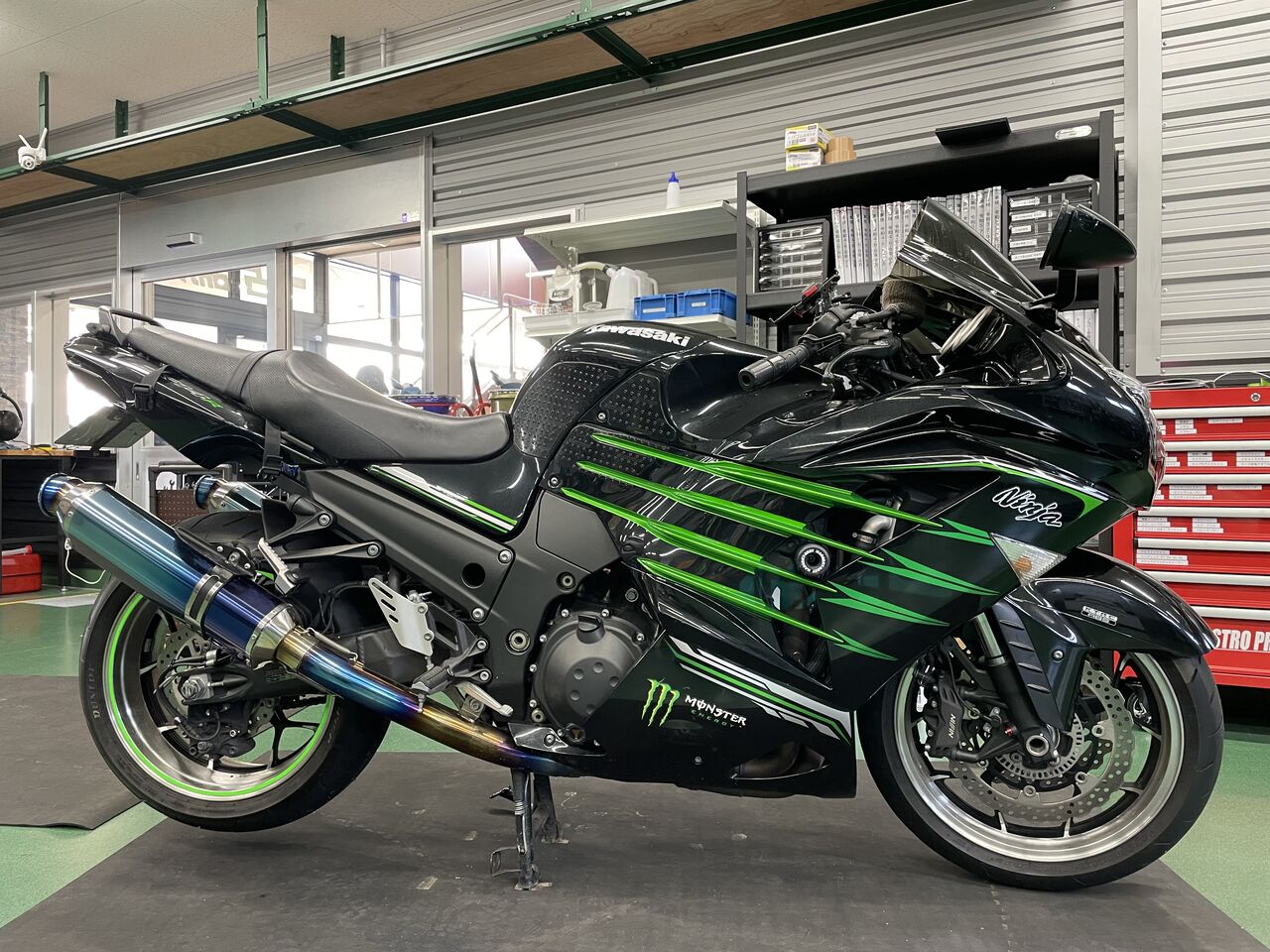ZX-14R 前後タイヤ交換 : 2りんかんブログ ZX-14R 前後タイヤ交換 : 2りんかんブログ