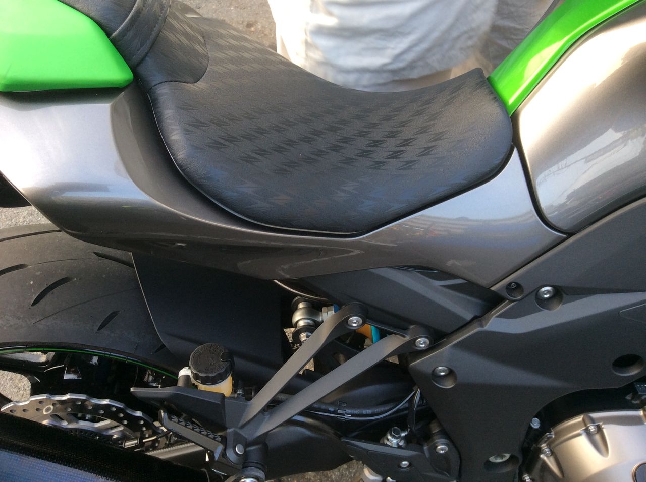 スズキ GSX-S750 用ローシート スズキ GSX-S750 用ローシート スズキ GSX-S750 ローダウン