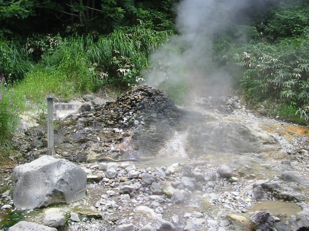 鳴子温泉 鬼首間欠泉 地獄谷 銀山温泉 仙台周辺きまぐれ小旅行 鳴子温泉 鬼首間欠泉 地獄谷 銀山温泉 仙台周辺きまぐれ小旅行