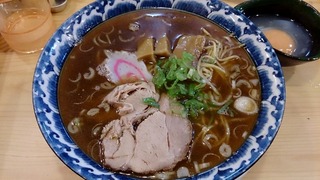 DSC_0008 (640x360)