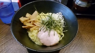 DSC_0002 (640x360)