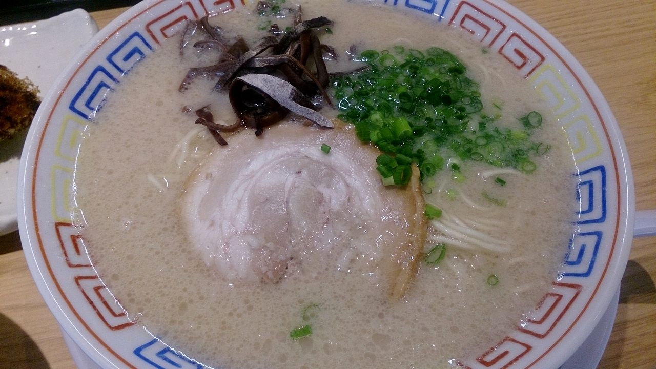 とんこつラーメン 餃子 大平軒 四谷三丁目 しらけんの日記 とんこつラーメン 餃子 大平軒 四谷三丁目 しらけんの日記