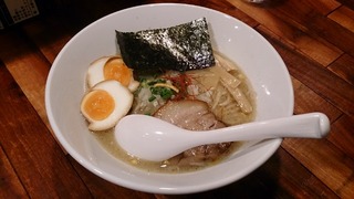 DSC_0015 (640x360)