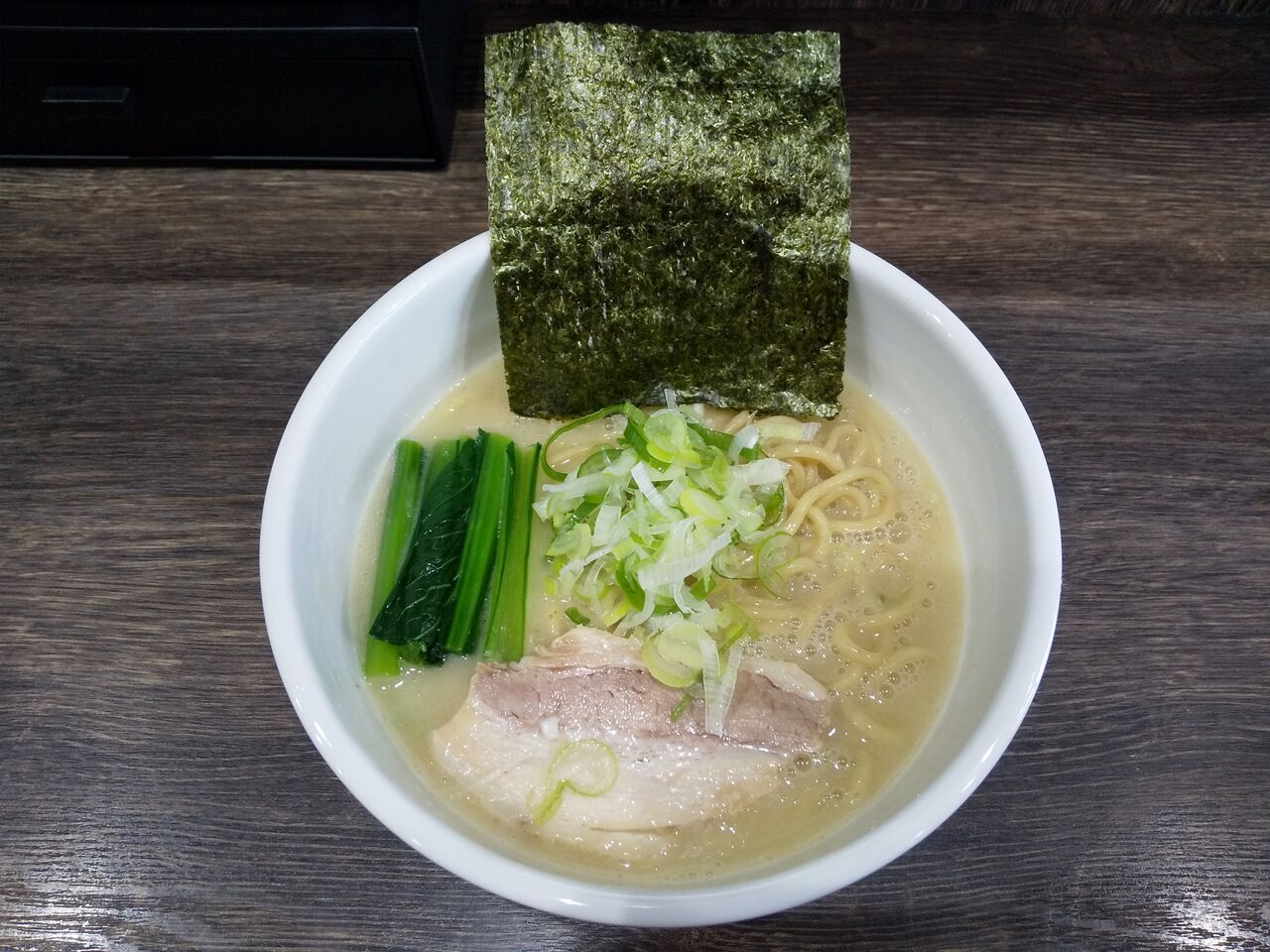 オタクが作るラーメンは異世界でも通用するらしい 本千葉 しらけんの日記 オタクが作るラーメンは異世界でも通用するらしい 本千葉 しらけんの日記