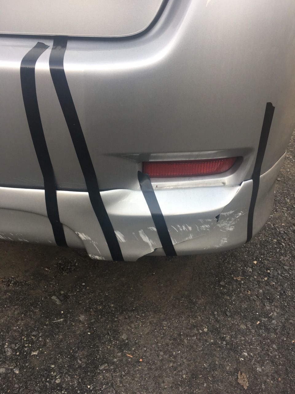 カローラルミオン リアアンダー マフラー交換 その1 痛車rc製作所 Badlegfactory カローラルミオン リアアンダー マフラー交換 その1 痛車rc製作所 Badlegfactory