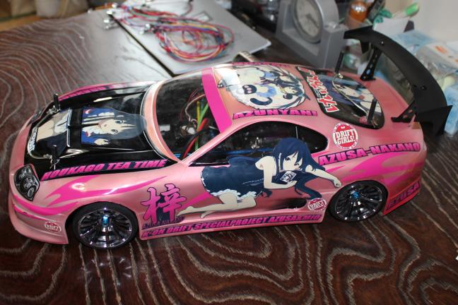 ラジコン 痛車 ボディ けいおん!! あずにゃん ＆ 澪 仕様 : 痛車