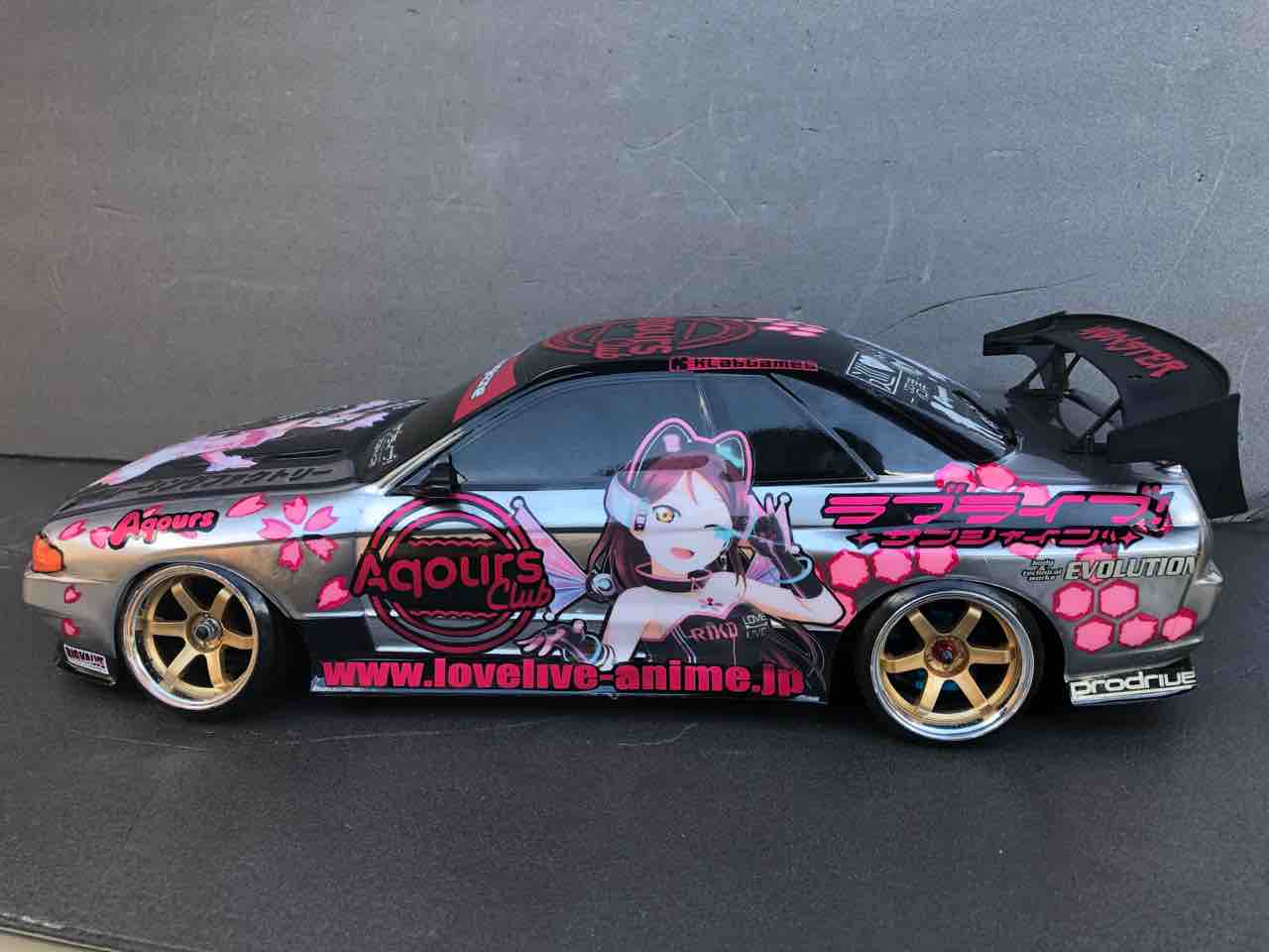 痛車 Rcボディ ラブライブ サンシャイン 桜内梨子 仕様 Bnr32 スカイラインgt R 痛車rc製作所 Badlegfactory