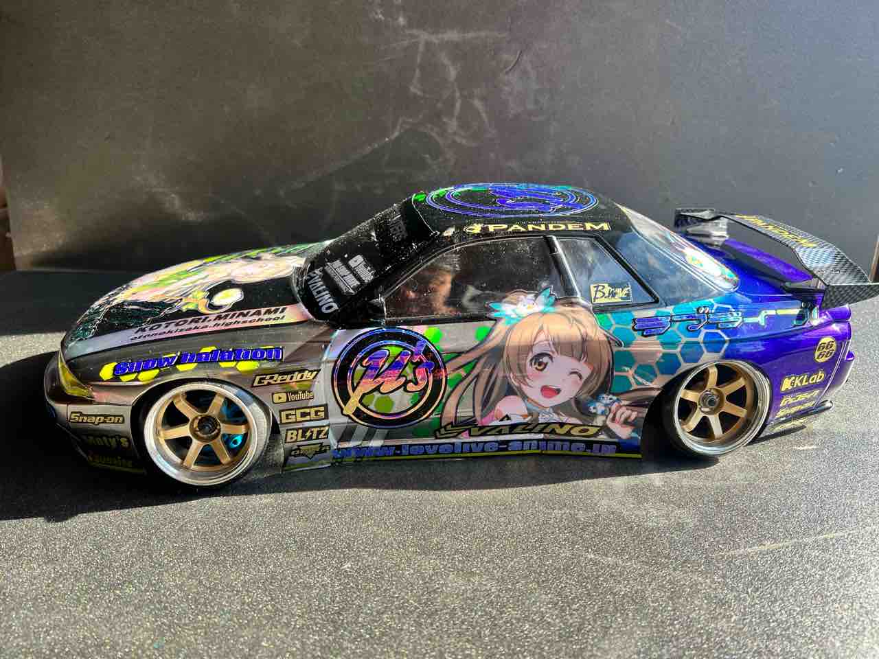 アディクション ラジコンボディ r32 パンデム