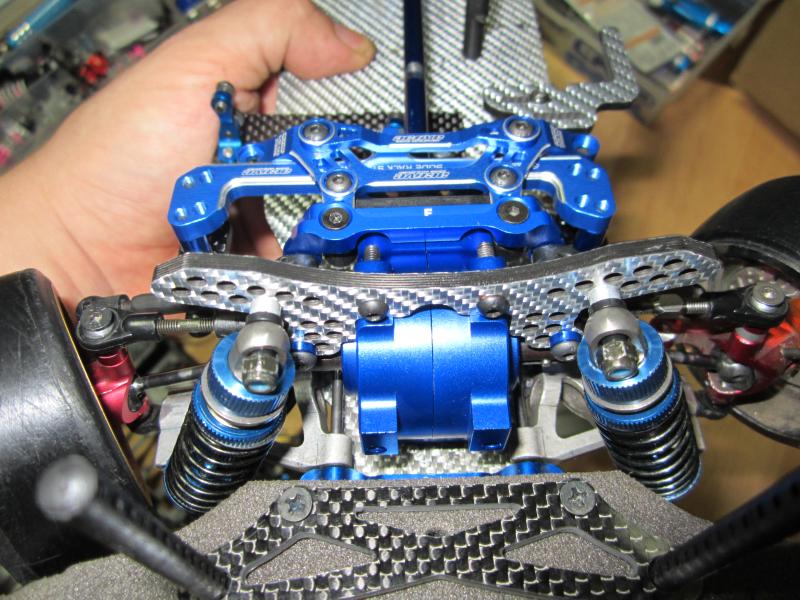ラジコン・ラジドリ・RC-ART シャーシ+ステアリングワイパー付き ラジコン・ラジドリ・RC-ART シャーシ+ステアリングワイパー付き