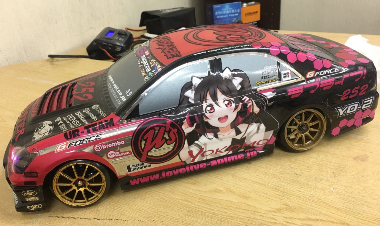 リメイク作業 ラブライブ！矢澤にこ仕様 ゼロクラウン完成 : 痛車RC