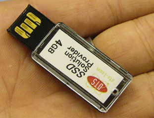 �������ƥ�