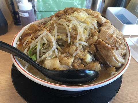 恵比寿ラーメン豚山オープン初日アレ