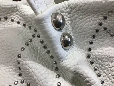 1BE034CC-C682-4FAB-A825-BA032C6A0F6C