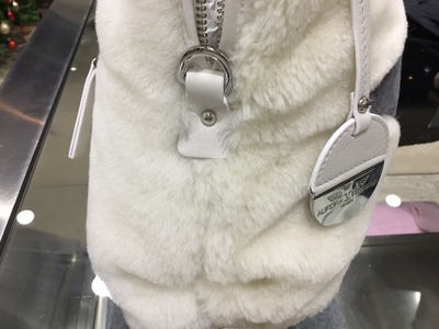 A81C53A4-81DB-4291-AD13-EE61953922FE