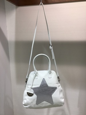 5B8EB9F7-70C9-44B9-8900-3422B0637B86