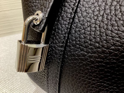 E8DF3FAD-ADBE-46E1-B634-1B246DE904DB