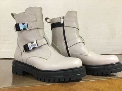 7B1231CB-9617-481B-B1E4-195A240D38FD