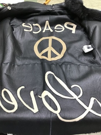 E03D1DD3-0BEE-432F-87F9-61A936B3583F