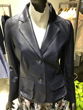 DC3DD853-F87B-478C-80D7-1FC5300FCD7F