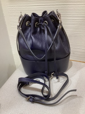 AC3A25E1-68D2-435A-A7AA-5DA363933D27