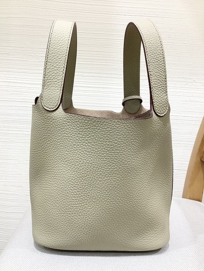 BCD66C78-6CA4-49AF-A5E5-A4C1F14B5B1A