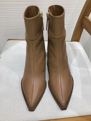 D90A7AAB-9F0C-4520-B5DE-BF2A553FDAAC