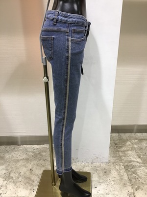 354A20D3-ADEF-4D56-96E7-F7E93BF30AB5