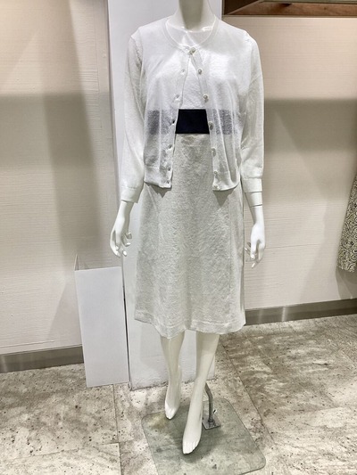 AFB1FDE4-B8E3-493A-B7BD-B7734E72789B