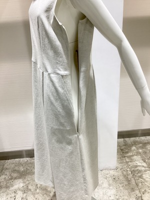 029324E7-F177-4D9C-9025-8A99F8EFD3D8