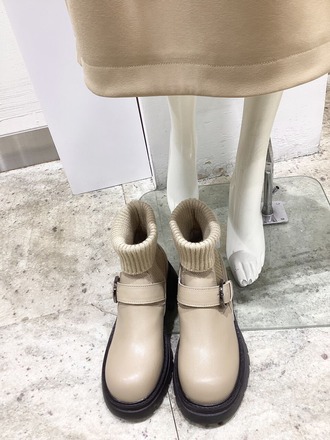 E1E6A264-52FF-43EF-8E62-2781A60B9B92