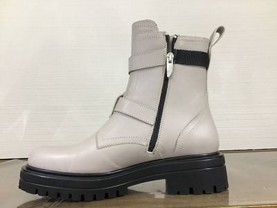 AC7B1A1C-406B-4E5F-A204-F9E55C7B7C78