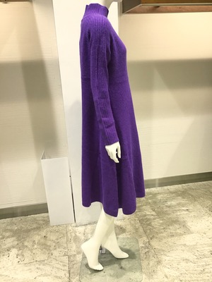 F1E5EF1D-A360-476B-9174-AFAC51C00E2F